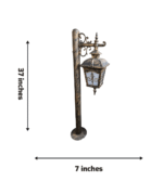 Classic Vintage Outdoor Lantern Pole Light - Image 2